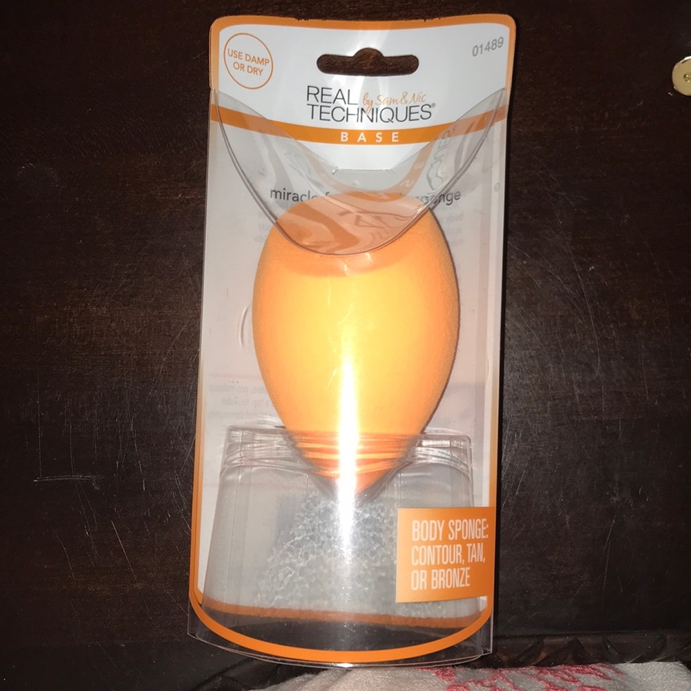 Real Techniques sponge